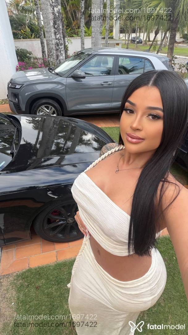 Acompanhante mulher morena (o) de olhos castanhos - Lays