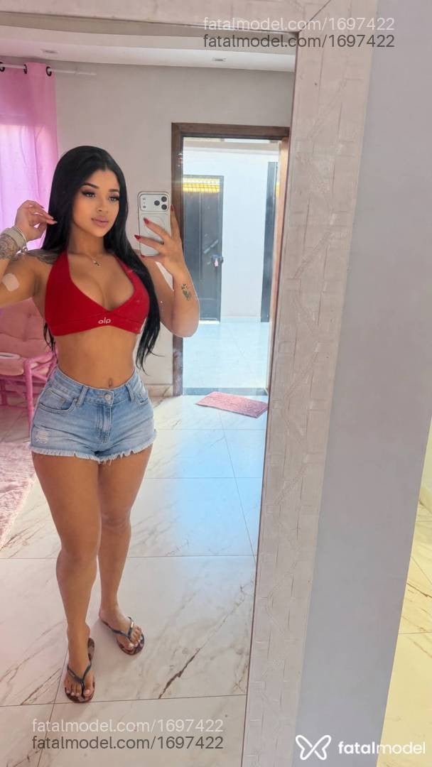 Acompanhante mulher morena (o) de olhos castanhos - Lays