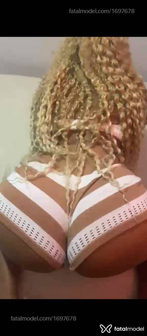 Acompanhante mulher morena (o) de olhos castanhos em Divinópolis - Safira