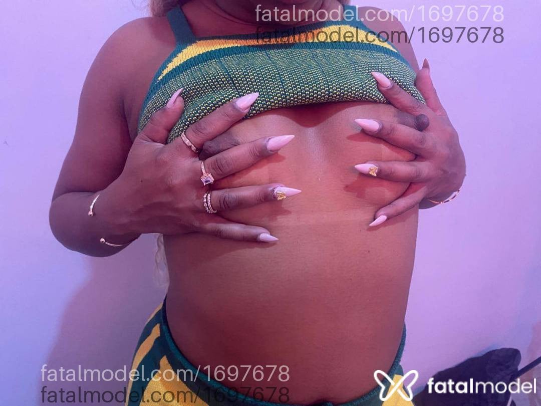 Acompanhante mulher morena (o) de olhos castanhos em Divinópolis - Safira