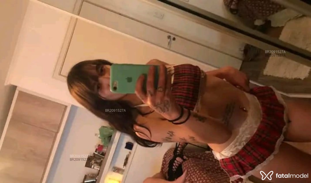 Acompanhante mulher com cabelo castanho de olhos castanhos em Porto Alegre - Kety Ninfee