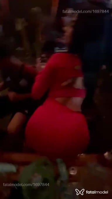 Acompanhante mulher morena (o) de olhos castanhos em Volta Redonda - Sofia