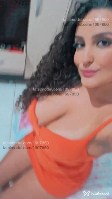 Acompanhante mulher com cabelo castanho de olhos castanhos em Penha - Rebeca bastos