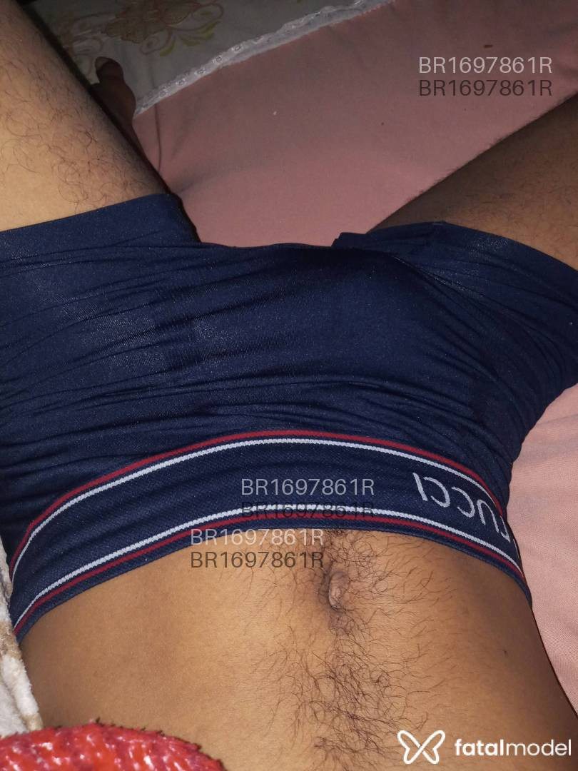 Acompanhante homem morena (o) de olhos pretos em Virtual - Paullinho