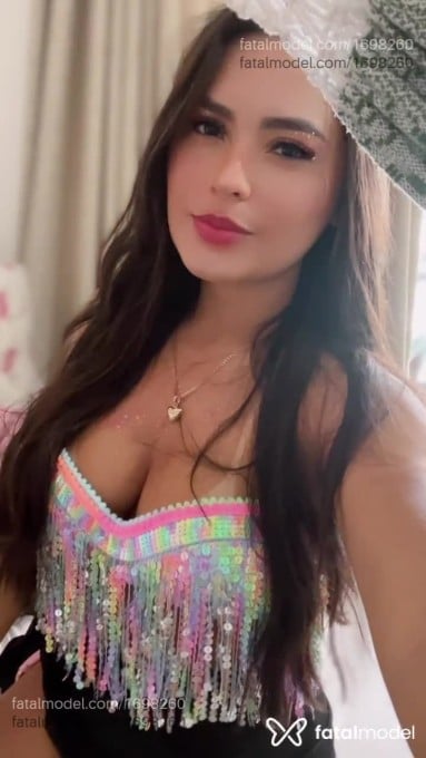 Acompanhante mulher morena (o) de olhos pretos em Patos - Agnes Muniz