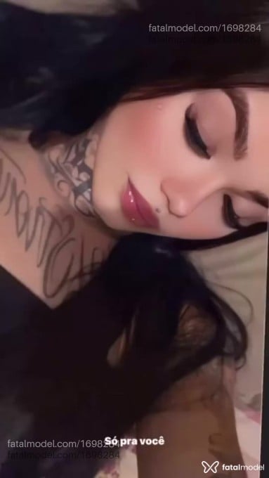 Acompanhante mulher trans morena (o) de olhos castanhos em Araraquara - Mirella Medina