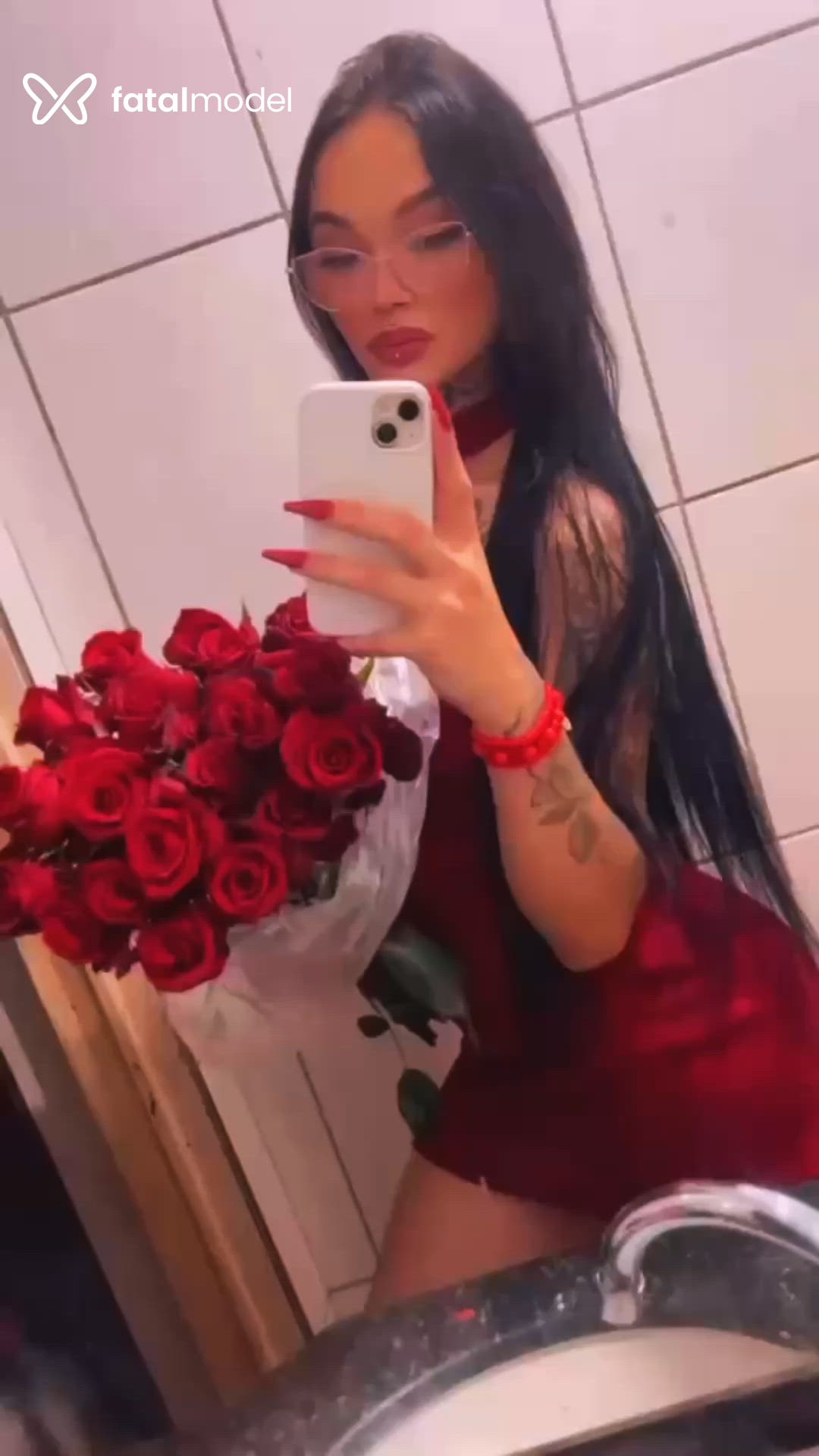 Acompanhante mulher trans morena (o) de olhos castanhos - Mirella Medina