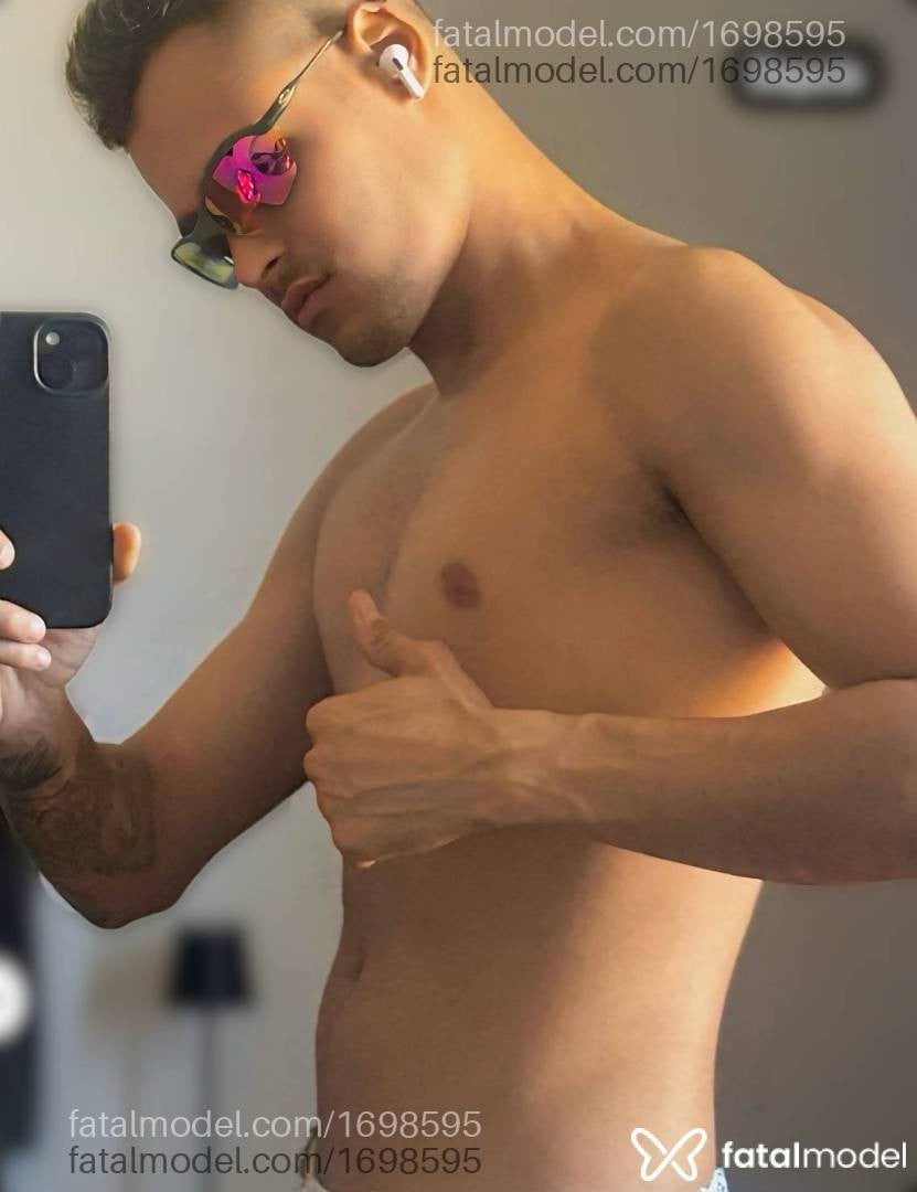 Acompanhante homem morena (o) de olhos castanhos - Guilherme