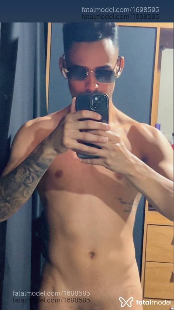 Acompanhante homem morena (o) de olhos castanhos - Guilherme