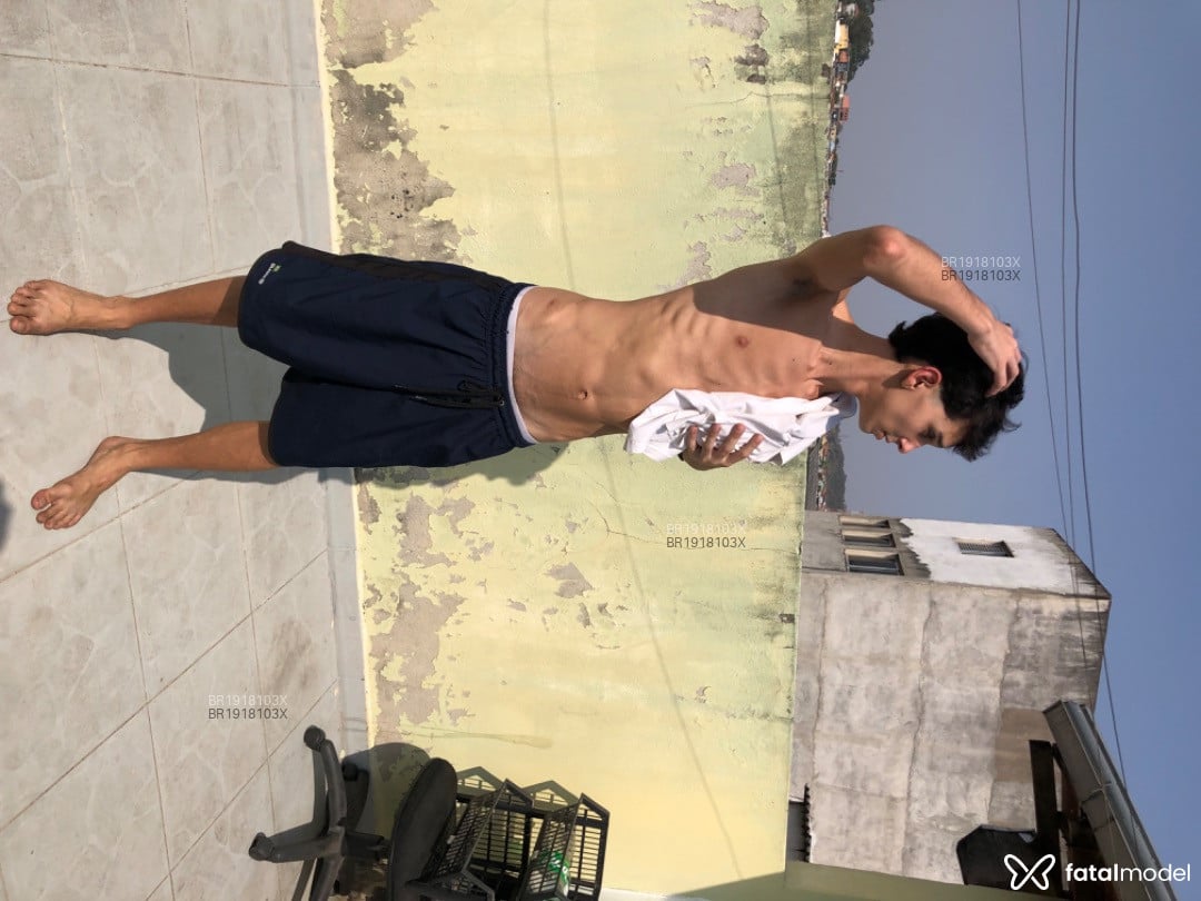 Acompanhante homem morena (o) de olhos castanhos em Virtual Acompanhante homem morena (o) de olhos castanhos em Virtual - Luan twink