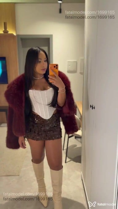 Acompanhante mulher morena (o) de olhos mel em Chapecó - Clara