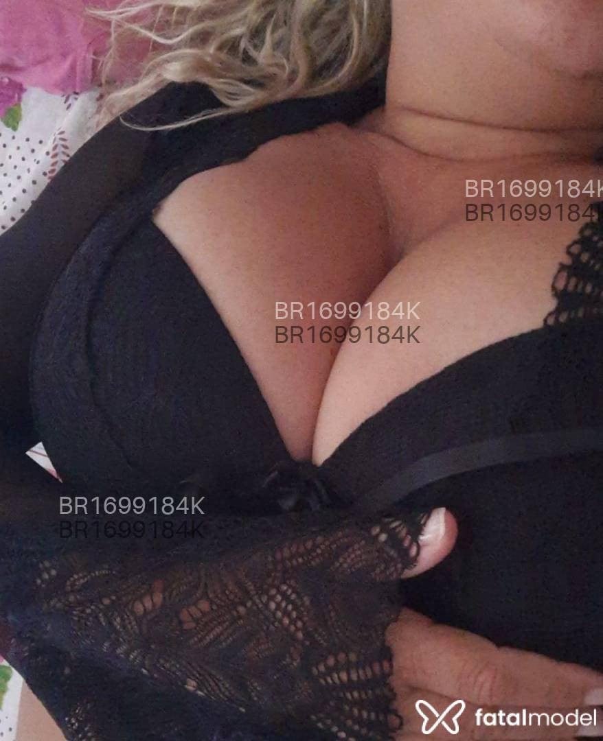 Acompanhante mulher loira (o) de olhos castanhos em Canoas - Lisiane Lopes