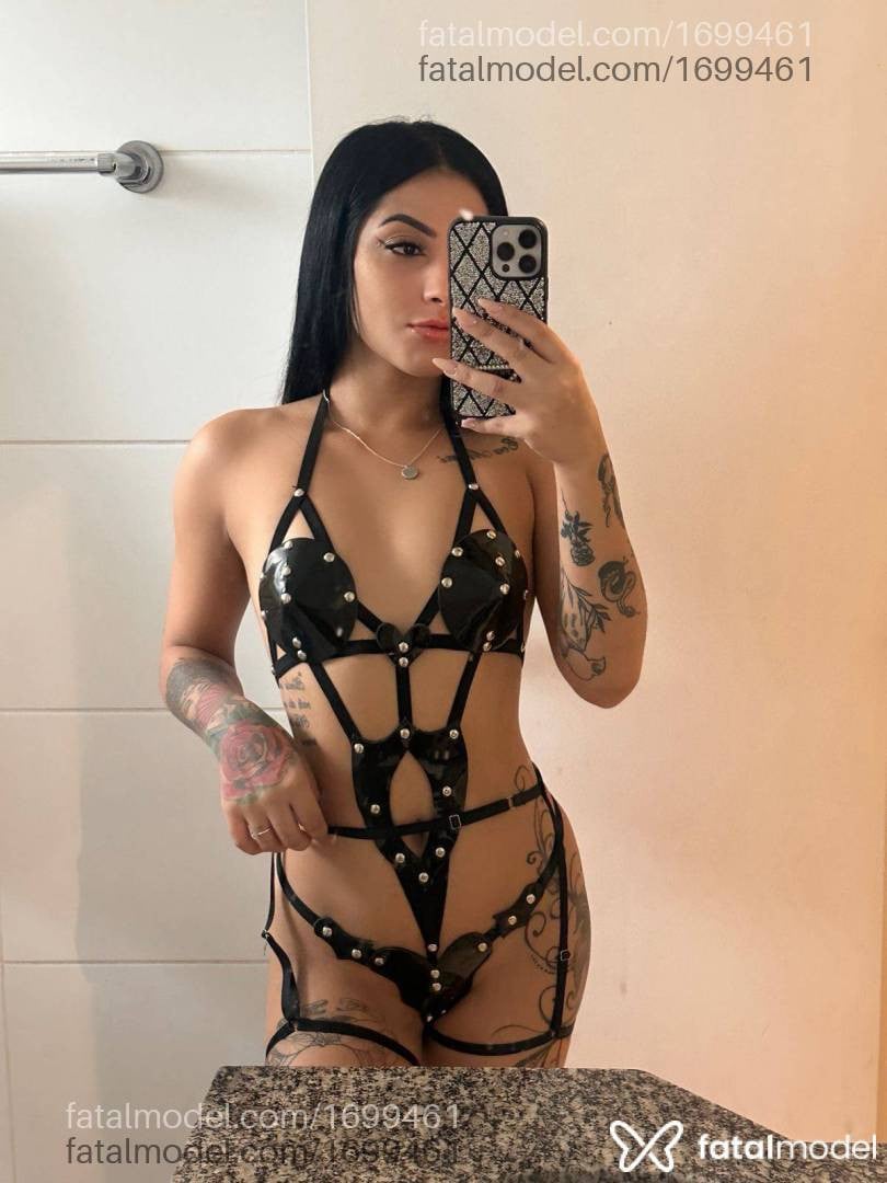 Acompanhante mulher morena (o) de olhos pretos em Curitiba Acompanhante mulher morena (o) de olhos pretos em Curitiba - Jade Lins