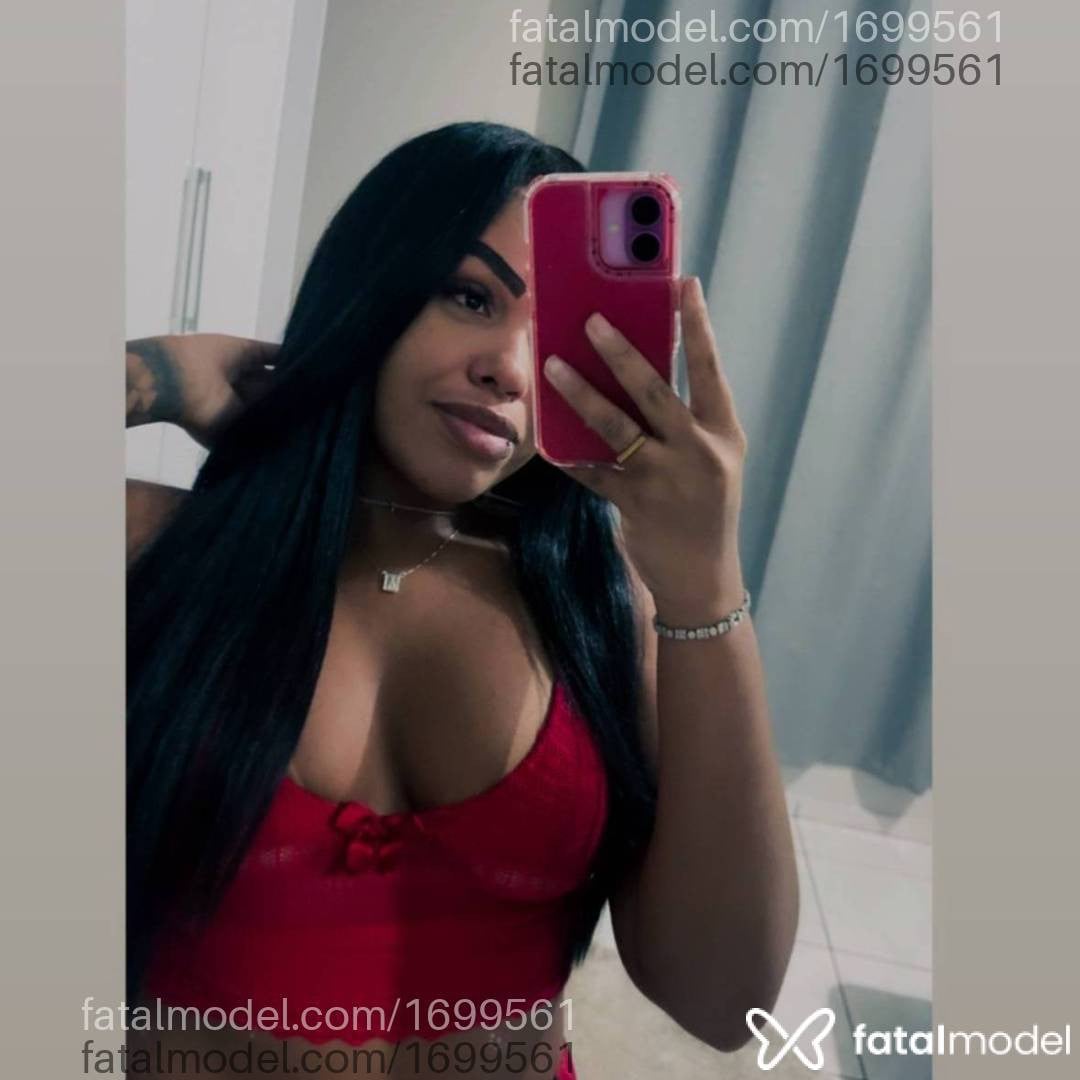 Acompanhante mulher com cabelo castanho de olhos castanhos - Samara
