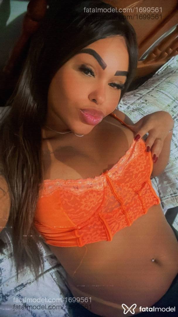 Acompanhante mulher com cabelo castanho de olhos castanhos - Samara