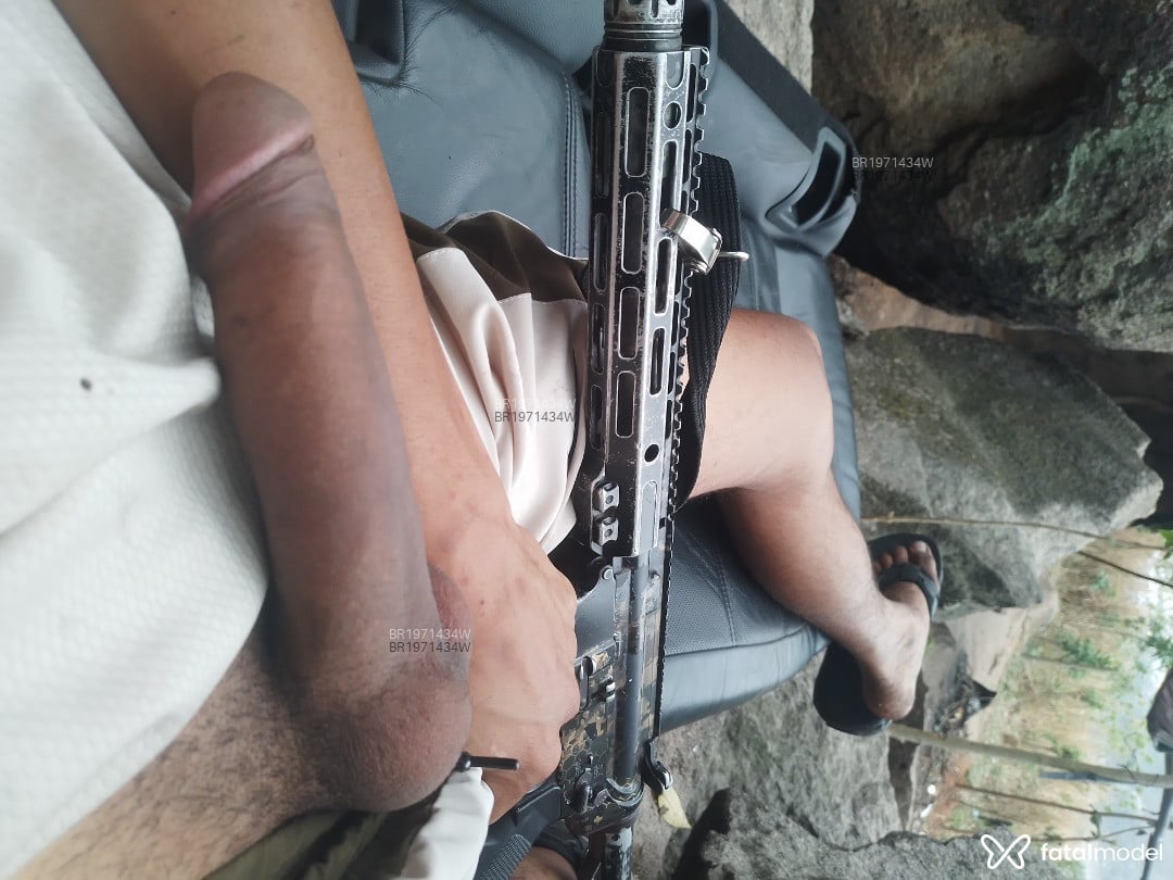 Acompanhante homem morena (o) de olhos pretos em Rio de Janeiro - Novinhomel