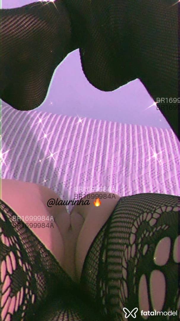 Acompanhante mulher loira (o) de olhos castanhos em Virtual - Laura
