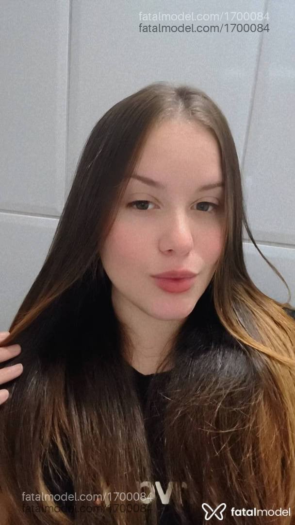 Acompanhante mulher ruiva (o) de olhos verdes em Belo Horizonte - Rebeca
