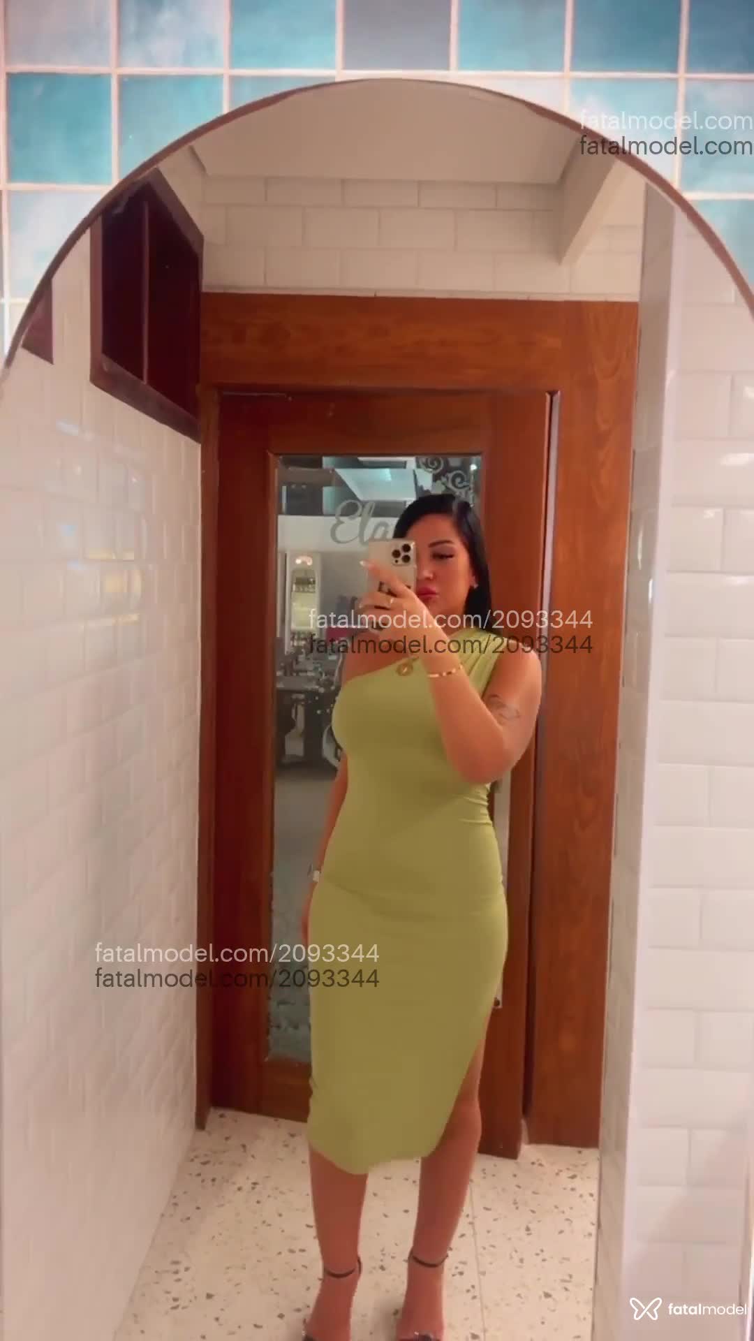 Acompanhante mulher morena (o) de olhos castanhos - Eduarda Acompanhante mulher morena (o) de olhos castanhos - Eduarda