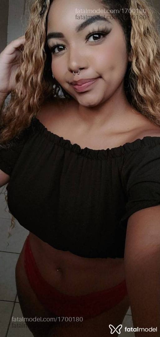 Acompanhante mulher com cabelo castanho de olhos castanhos em Bento Gonçalves - BRUNINHA MORENA