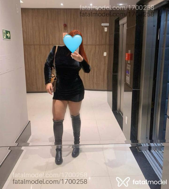 Acompanhante mulher com cabelo castanho de olhos mel em Londrina - Leticia