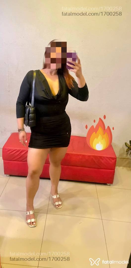 Acompanhante mulher ruiva (o) de olhos mel - Leticia