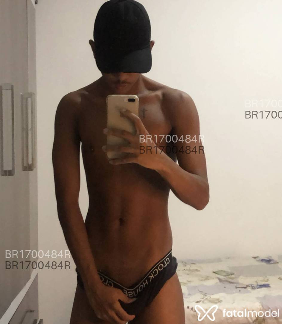 Acompanhante homem morena (o) de olhos castanhos em Rio de Janeiro - Daniel Hernandes