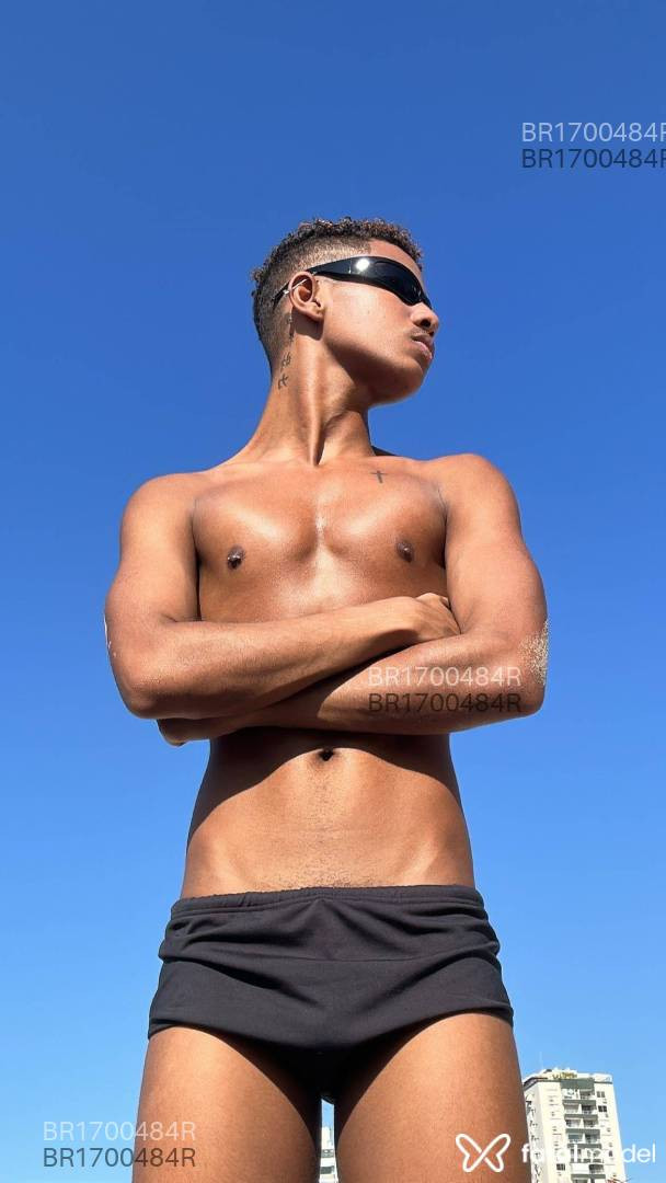 Acompanhante homem morena (o) de olhos castanhos em Rio de Janeiro - Daniel Hernandes