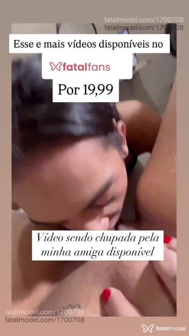 Acompanhante mulher loira (o) de olhos mel - Pérola