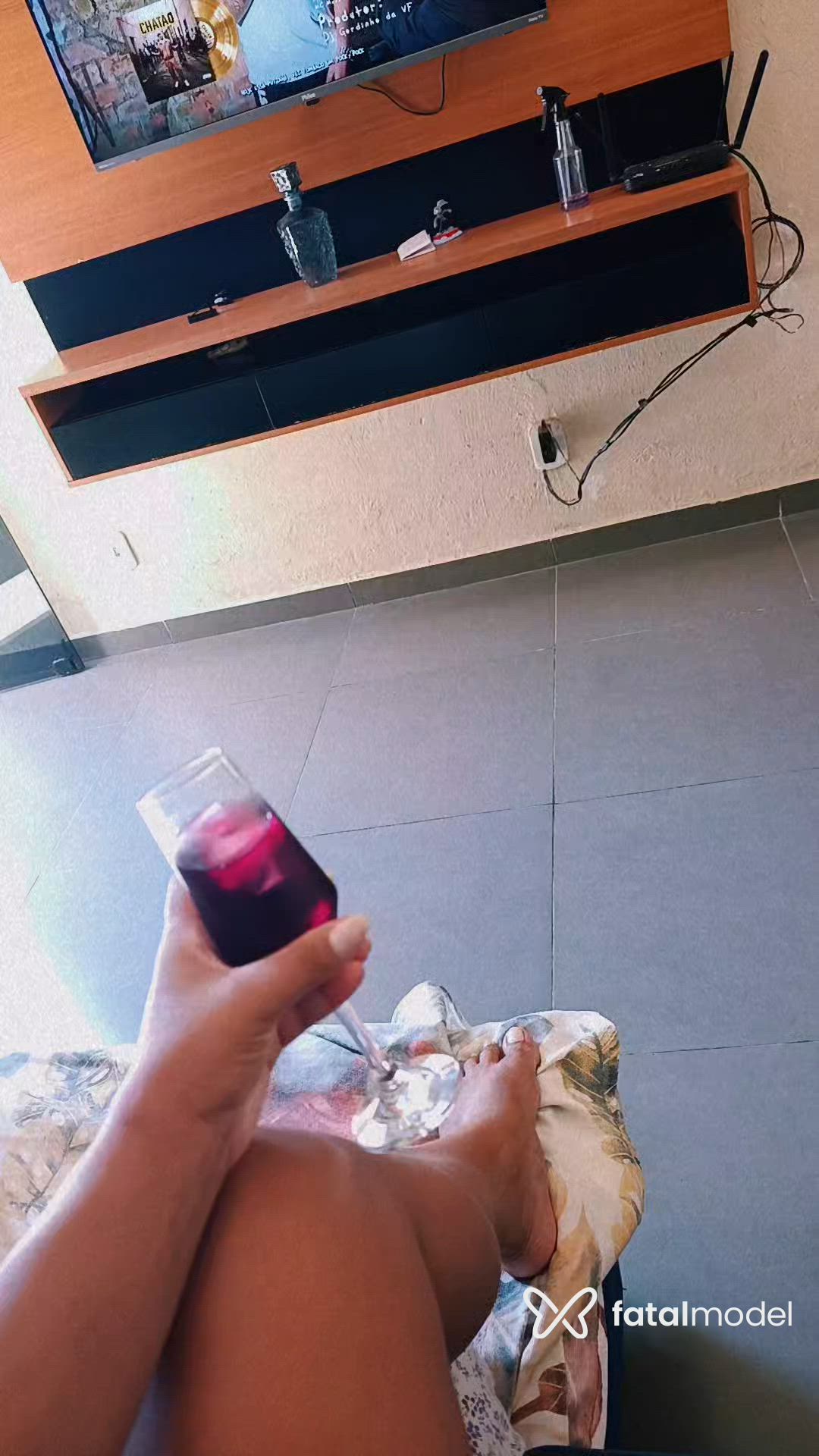 Acompanhante mulher morena (o) de olhos castanhos - Desalmada