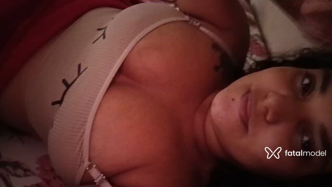 Acompanhante mulher morena (o) de olhos castanhos - Desalmada