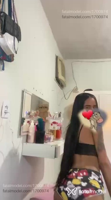 Acompanhante mulher morena (o) de olhos pretos em Petrópolis - Iza