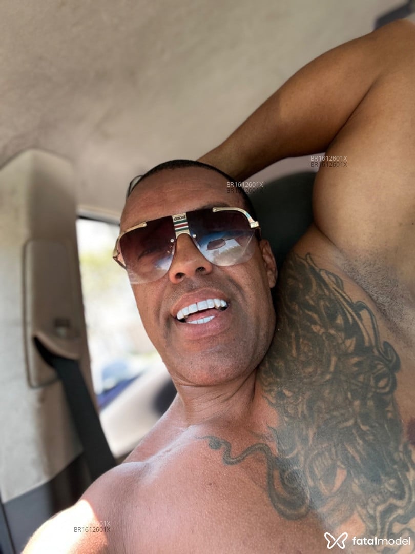 Acompanhante homem morena (o) de olhos castanhos em Rio de Janeiro Acompanhante homem morena (o) de olhos castanhos em Rio de Janeiro - Bolt jones