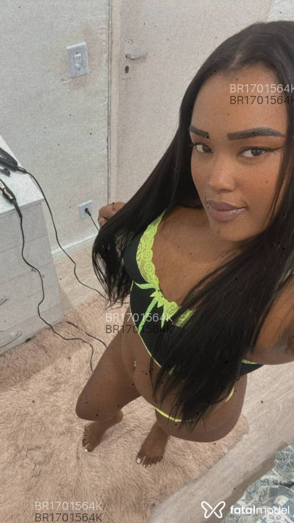 Acompanhante mulher morena (o) de olhos pretos em Rio de Janeiro - Nicole