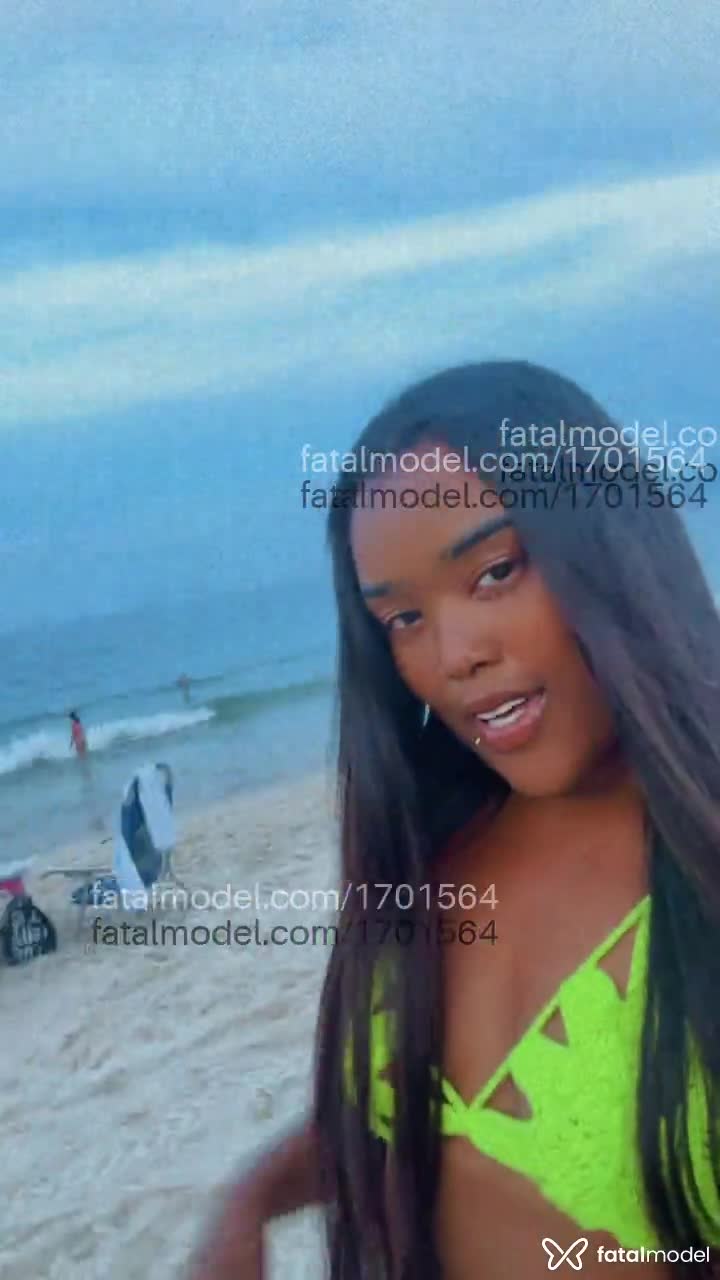 Acompanhante mulher morena (o) de olhos pretos em Rio de Janeiro - Nicole