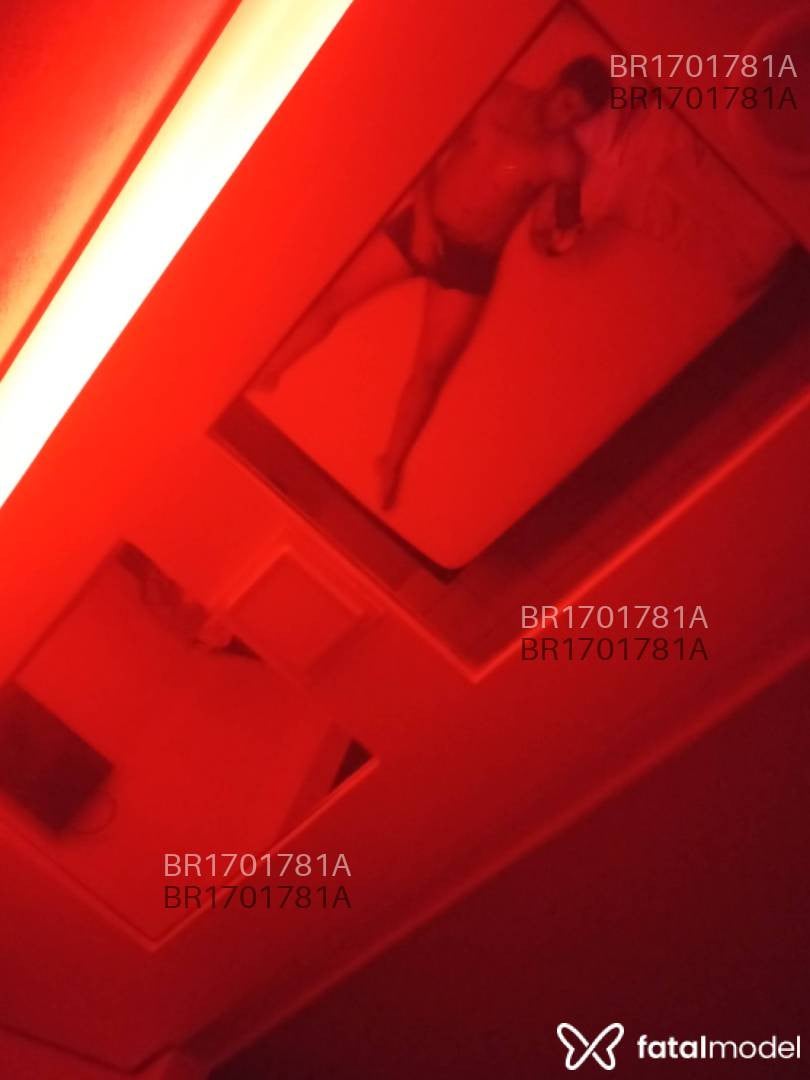 Acompanhante homem morena (o) de olhos pretos em Balneário Camboriú - Ricardo silva