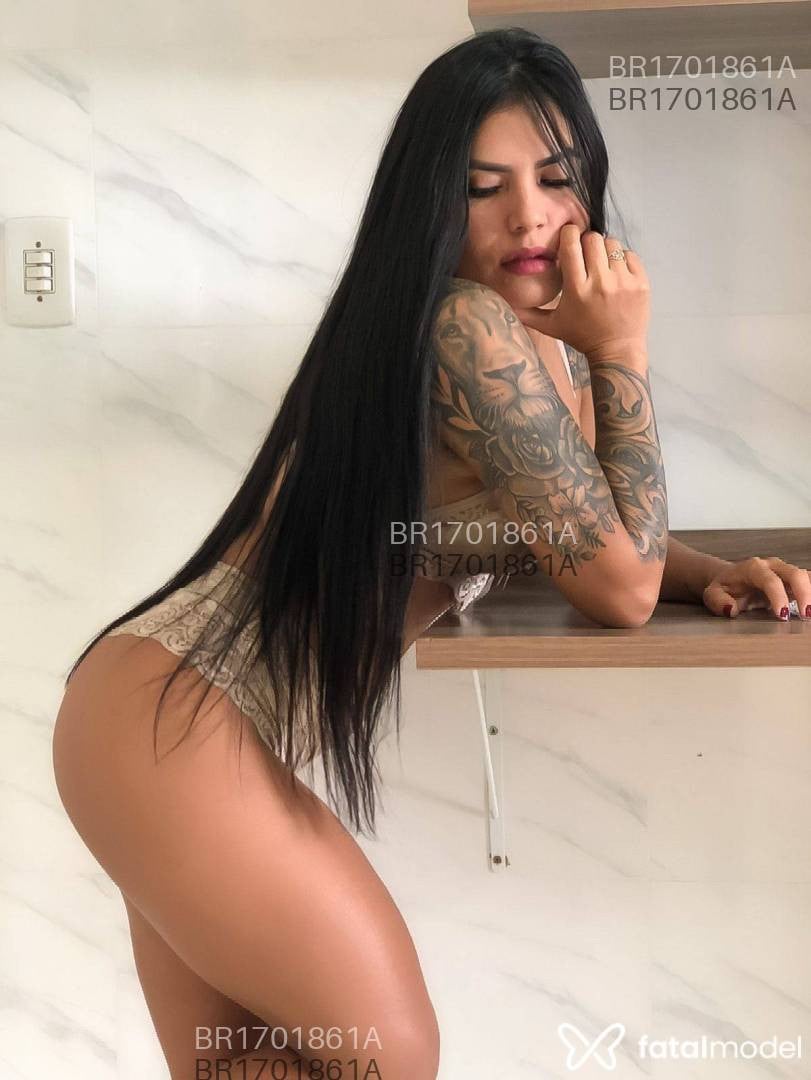 Acompanhante mulher morena (o) de olhos castanhos em Tubarão - Juliana Paes