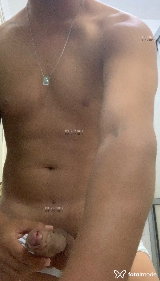 Acompanhante homem morena (o) de olhos castanhos - Ramon Acompanhante homem morena (o) de olhos castanhos - Ramon