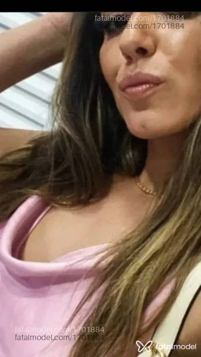 Acompanhante mulher loira (o) de olhos castanhos - Gabi