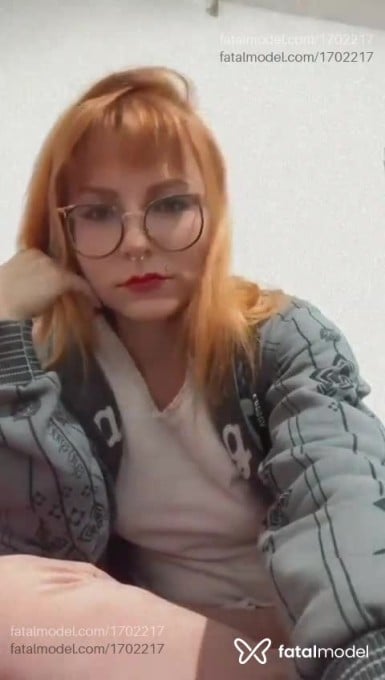 Acompanhante mulher loira (o) de olhos castanhos em Virtual - Loiravip