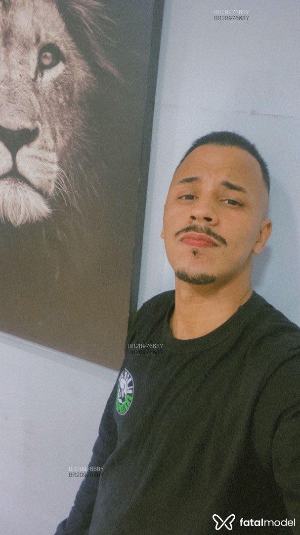 Acompanhante homem morena (o) de olhos pretos em Rio de Janeiro Acompanhante homem morena (o) de olhos pretos em Rio de Janeiro - Pablo