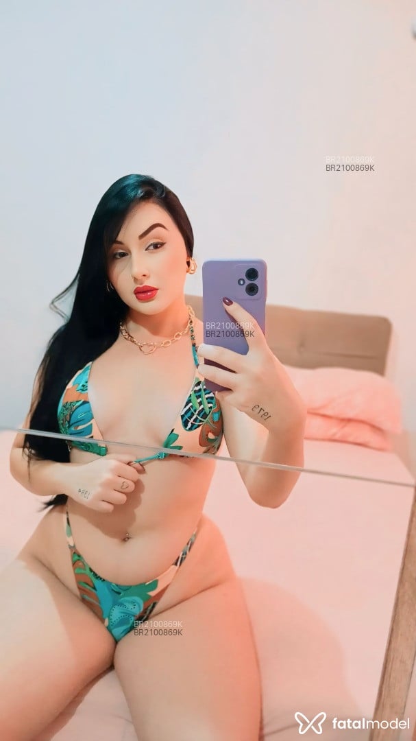 Acompanhante mulher morena (o) de olhos castanhos - Aline Ferraz