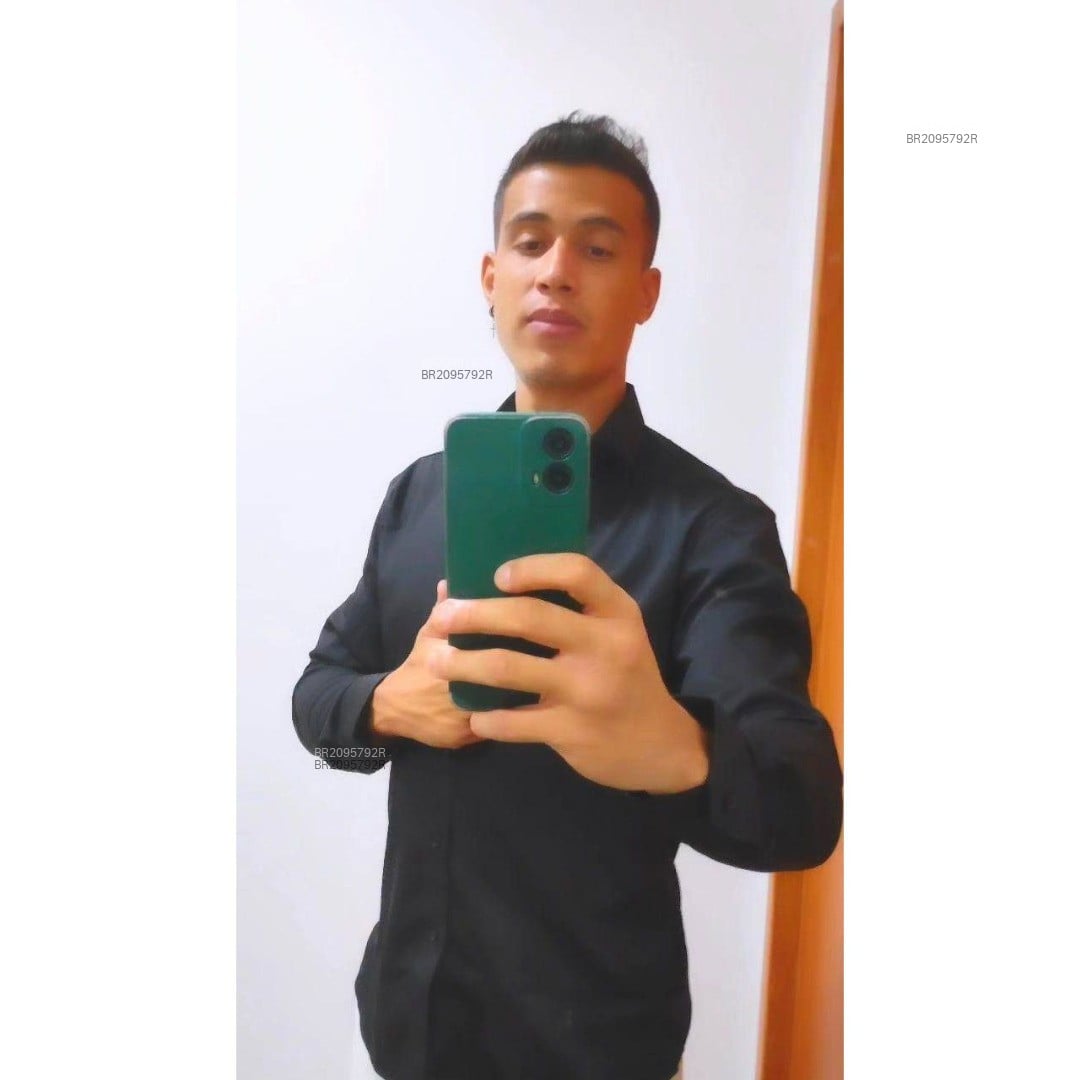 Acompanhante homem morena (o) de olhos castanhos em Brasília - Severo Santos
