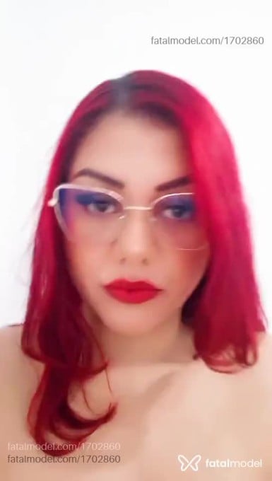 Acompanhante mulher ruiva (o) de olhos castanhos em Piracicaba Acompanhante mulher ruiva (o) de olhos castanhos em Piracicaba - Mirella Magalhães