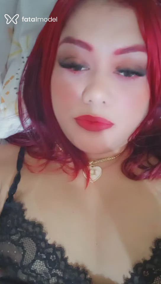 Acompanhante mulher ruiva (o) de olhos castanhos - Mirella Magalhães