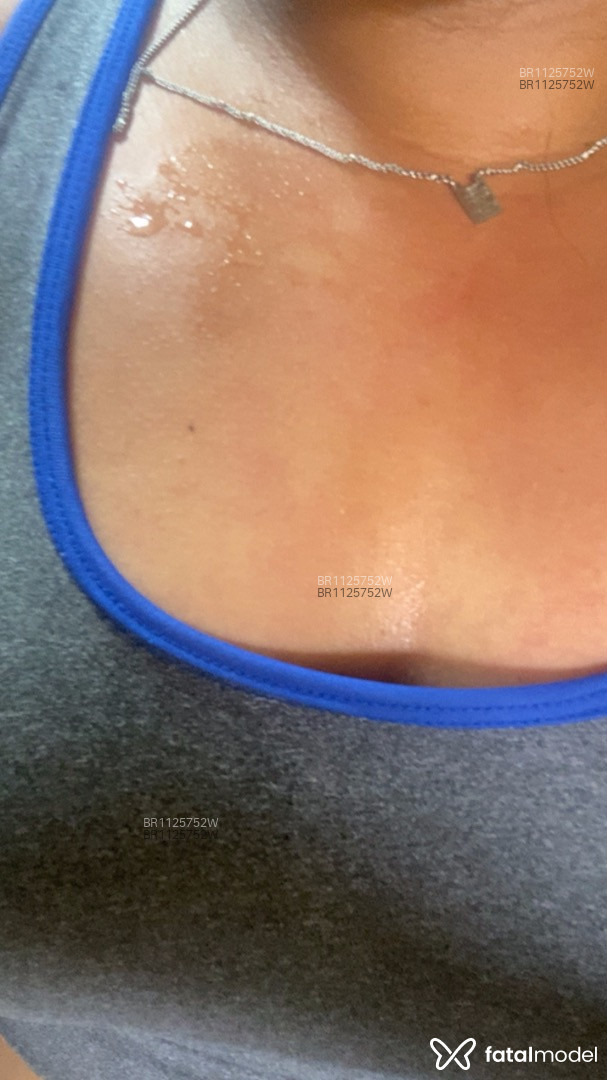 Acompanhante mulher morena (o) de olhos castanhos em São Paulo Acompanhante mulher morena (o) de olhos castanhos em São Paulo - Mirella