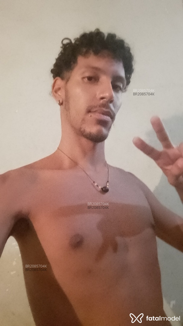 Acompanhante homem morena (o) de olhos pretos em Rio de Janeiro Acompanhante homem morena (o) de olhos pretos em Rio de Janeiro - Lucas