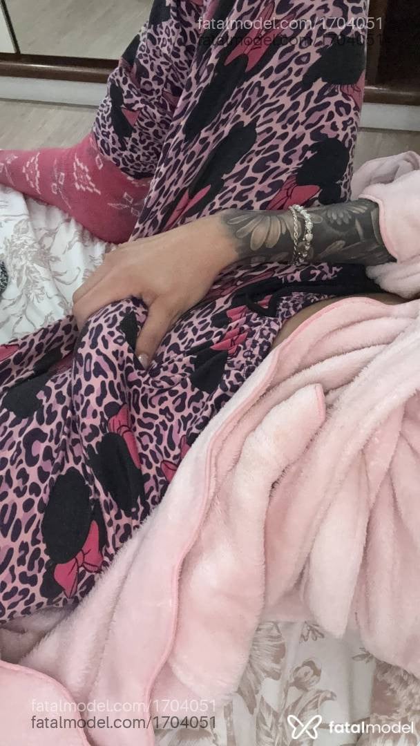 Acompanhante mulher trans morena (o) de olhos pretos em Chapecó Acompanhante mulher trans morena (o) de olhos pretos em Chapecó - Meilin Dias