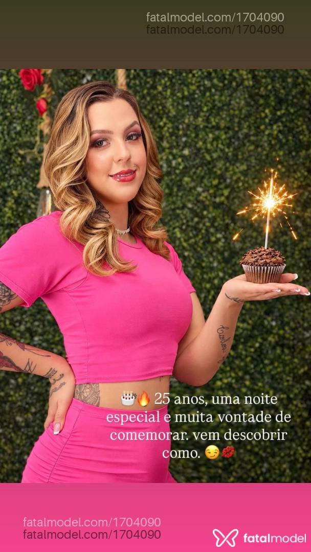 Acompanhante mulher loira (o) de olhos azuis - Vitória Belmonte