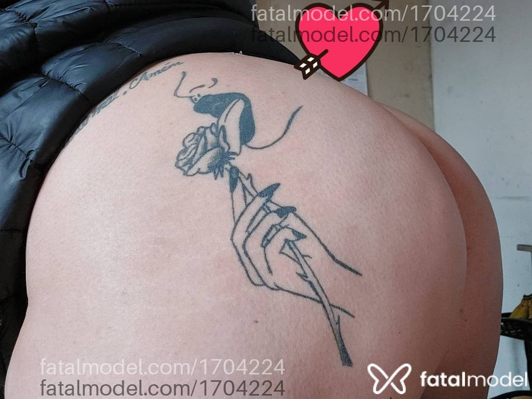 Acompanhante mulher com cabelo castanho de olhos castanhos - Roberta maia